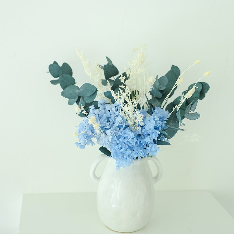 Blue hydrangea mix crafting box