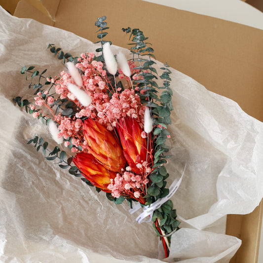 ready to retail, pampas grass mixed bouquet, preserved (copy)