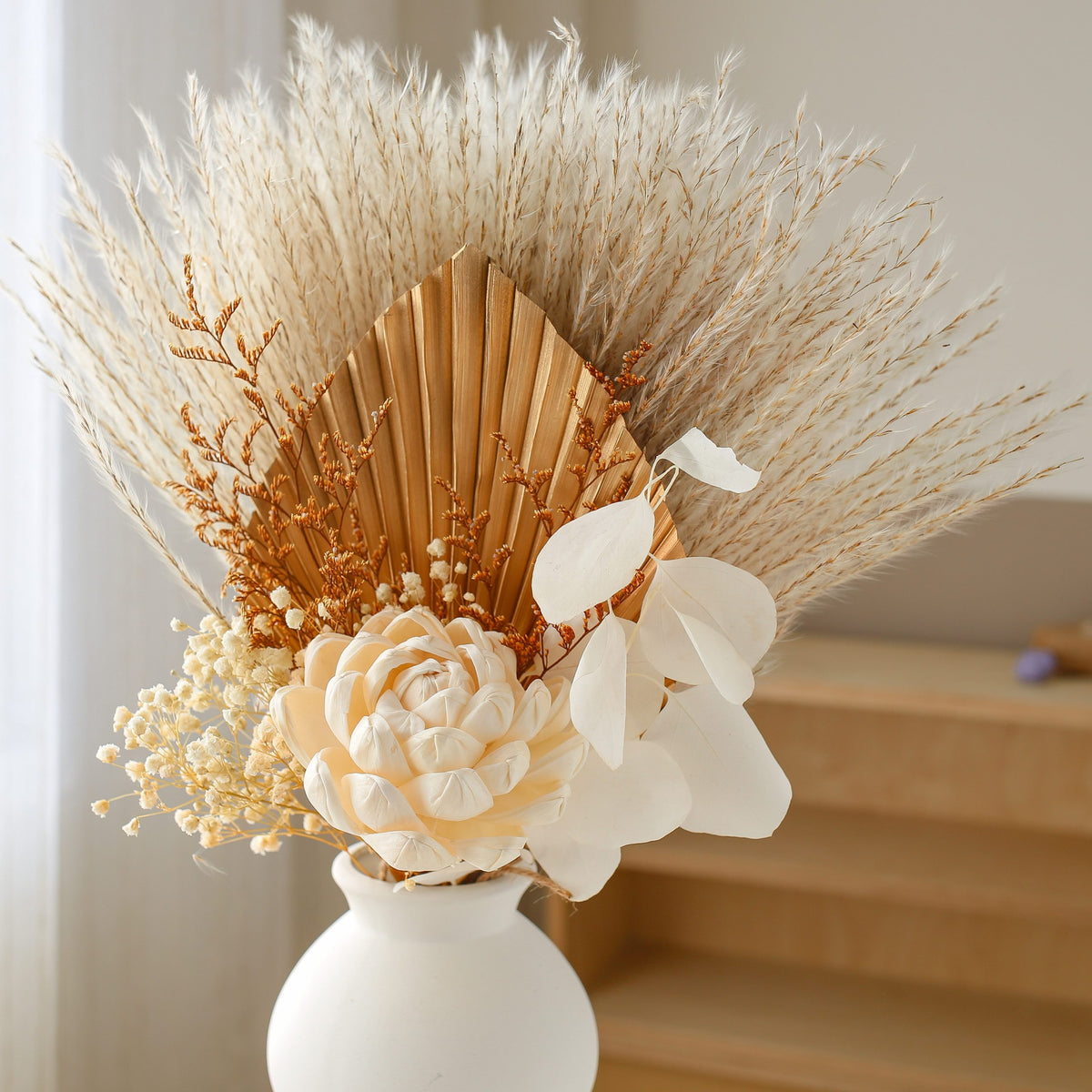 ready to retail, pampas grass mixed bouquet, preserved