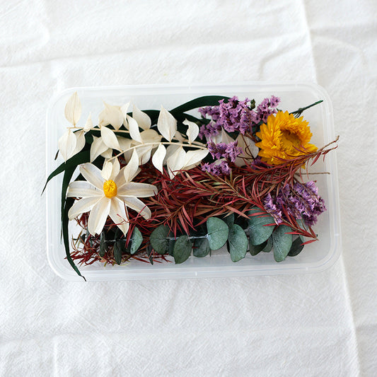 Dried flower heads for crafting