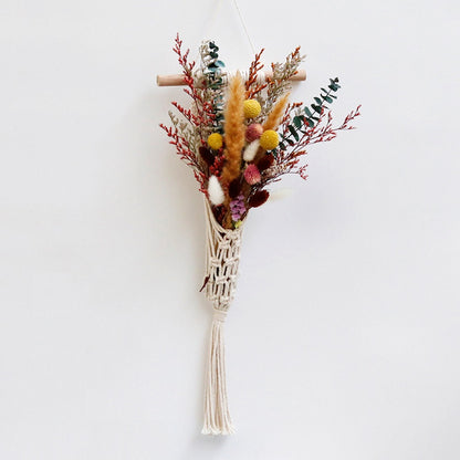 Weave mesh bag with dried flower bouquet