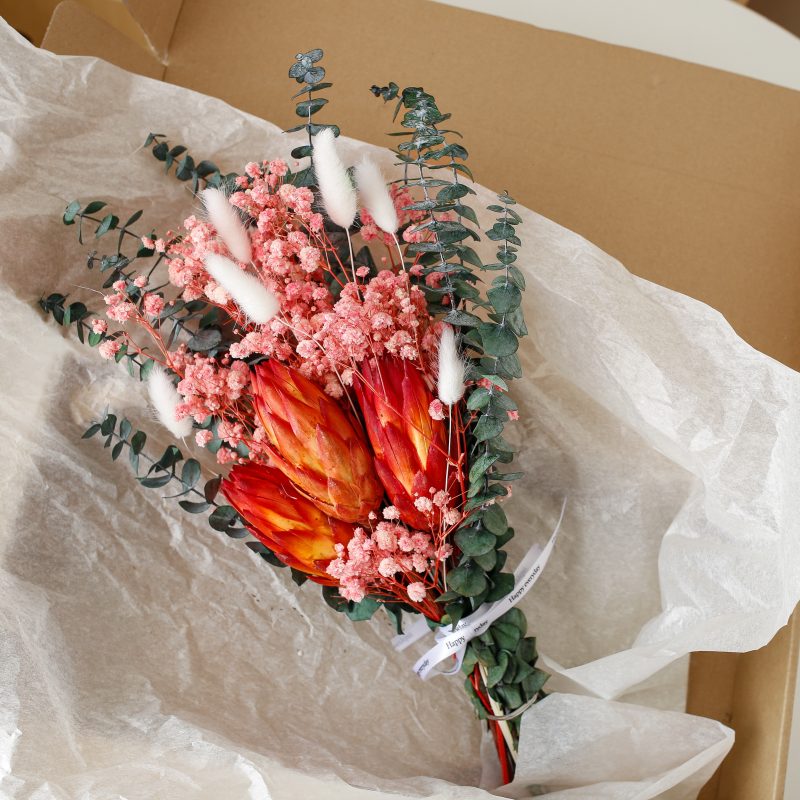 ready to retail, pampas grass mixed bouquet, preserved (copy)