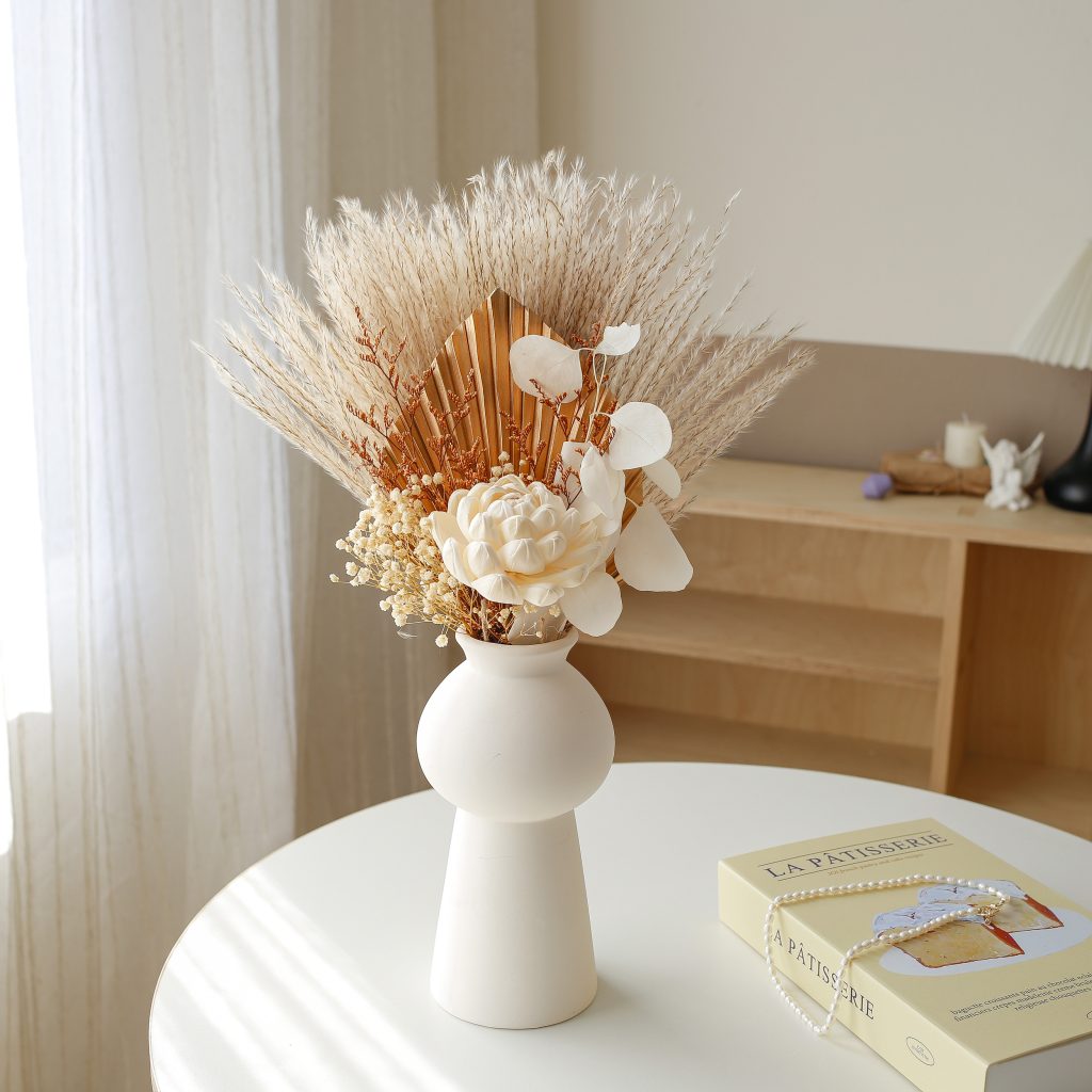 ready to retail, pampas grass mixed bouquet, preserved