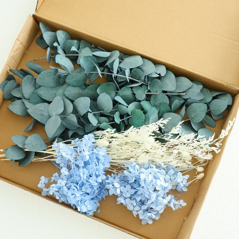 Blue hydrangea mix crafting box