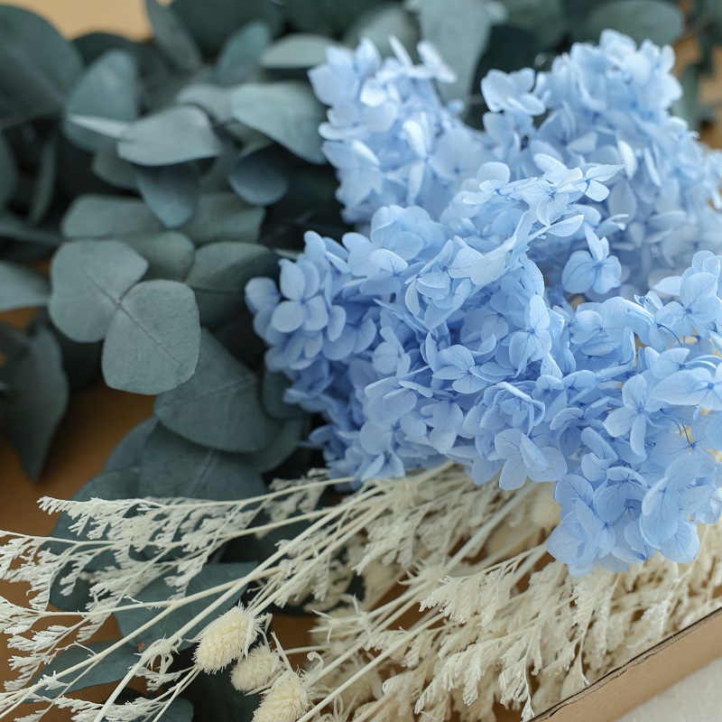 Blue hydrangea mix crafting box
